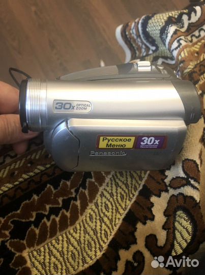 Компактный фотоаппарат и видио камери