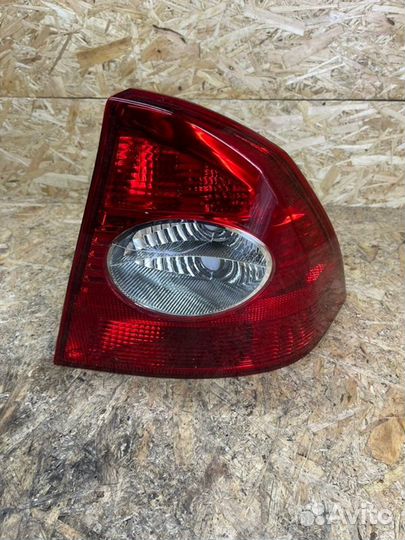 Фонарь задний правый Ford Focus 2 2010