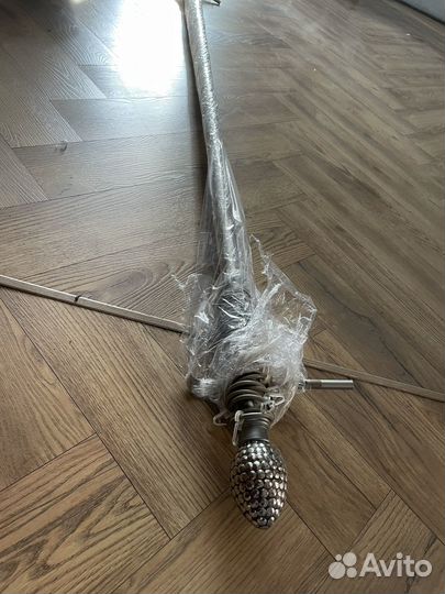 Карниз декоративный на кронштейнах