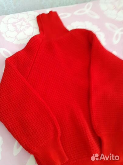 Теплый красный свитер,шерсть,плотная вязка,46-48