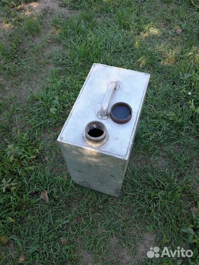 Алюминиевая канистра