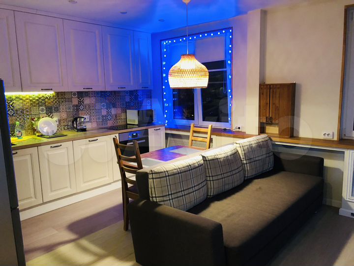 1-к. квартира, 42 м², 3/3 эт.