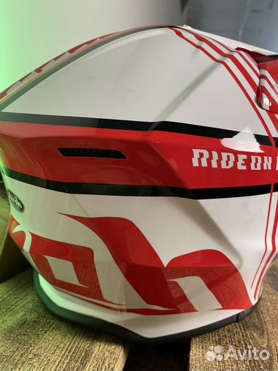 Внедорожный шлем Airoh Wraap Red