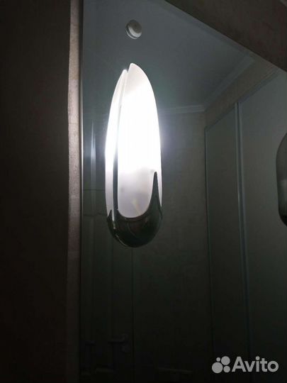 Настенный светильник бра