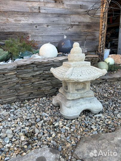 Японский садовый фонарь