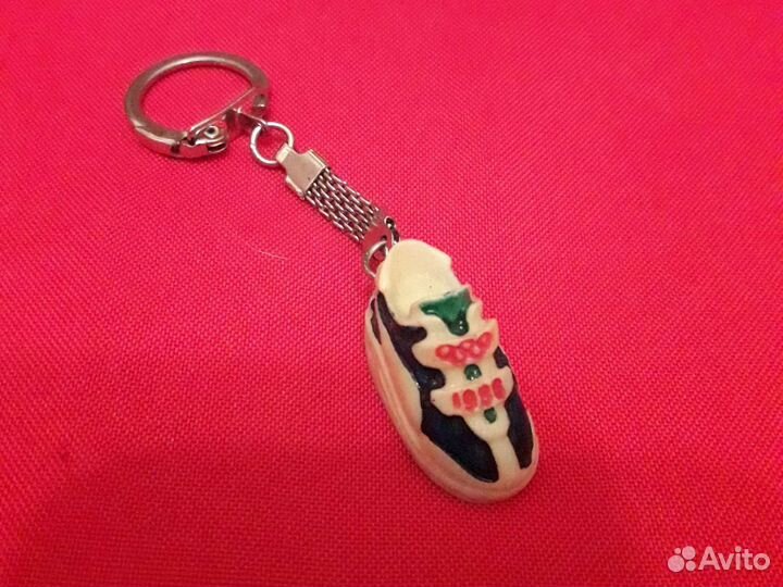 Брелок олимпиада-80.кроссовок.редкость