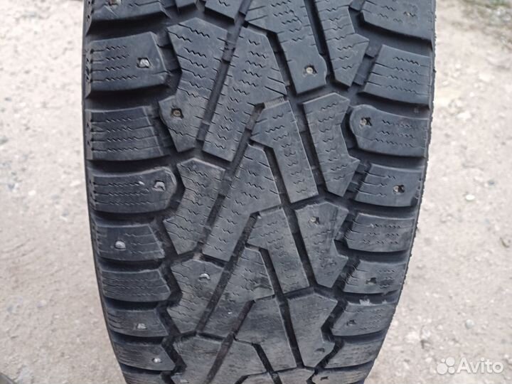 Pirelli Ice Zero 215/65 R16 102