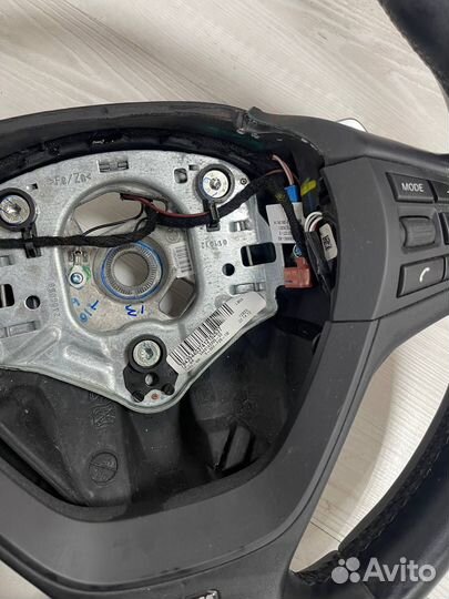 BMW X3 F25 руль