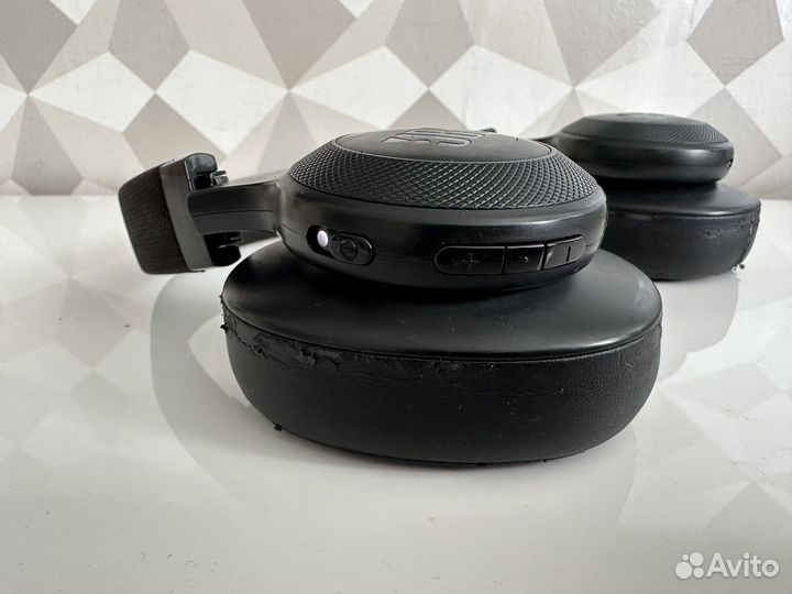 Беспроводные наушники JBL
