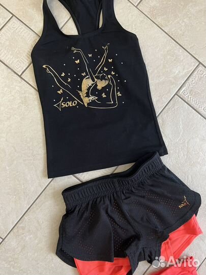 Обруч,мяч,одежда для художественной гимнастике