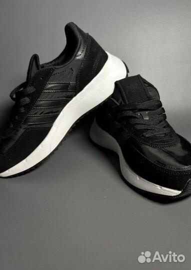 Кроссовки Adidas Retropy F2