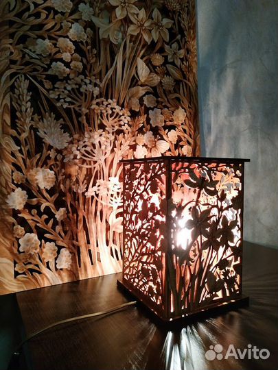 Лампа настольная 