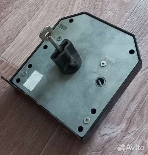 Дверной замок рабочий эльбор гранит