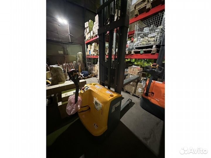 Штабелер самоходный CDD10R-E 3.3M