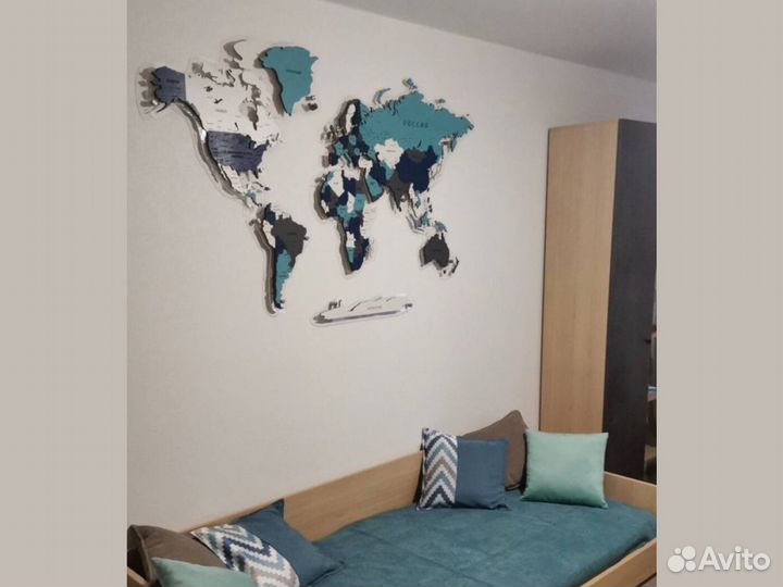 Карта мира из дерева с подсветкой