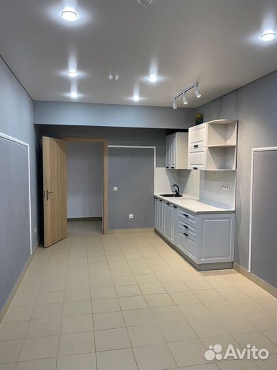 Сдам в суб.аренду кабинет