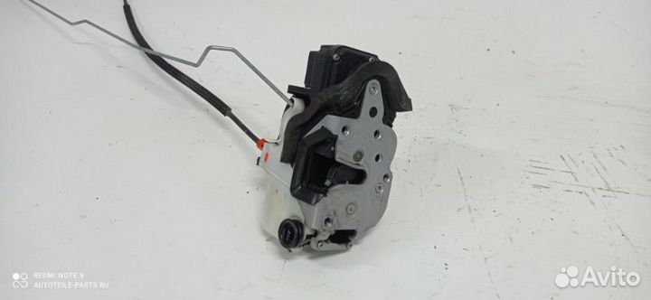 Замок двери задний правый Opel Mokka A18XER 2013