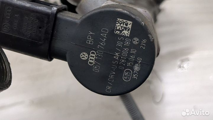 Рампа топливная Audi Q7, 2010