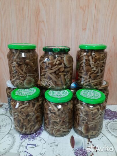 Грибы маринованные 