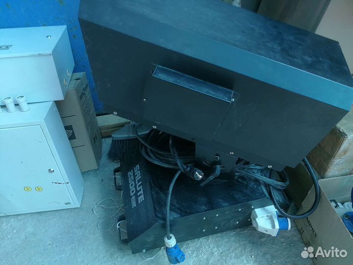 Зенитный прожектор