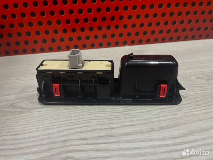 Кнопка стеклоподъемника передняя правая Lexus Rx 4