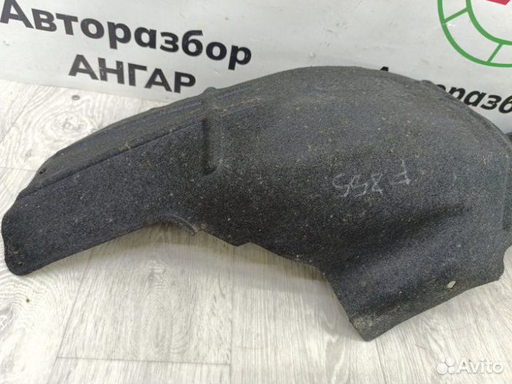 Подкрылок задний правый Ford Focus CB4 1.6L