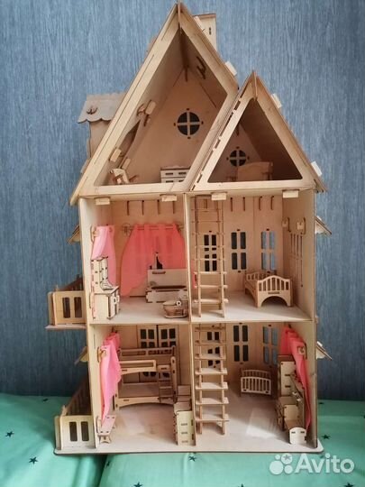 Кукольный домик с мебелью большой