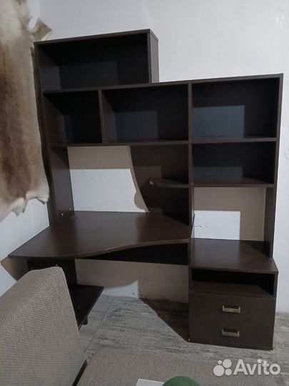 Компьютерный стол