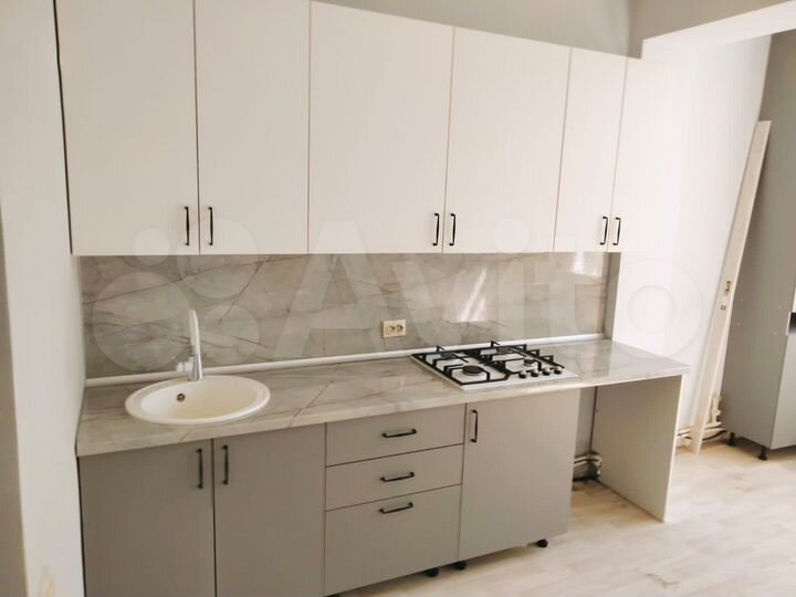 1-к. квартира, 40 м², 1/10 эт.