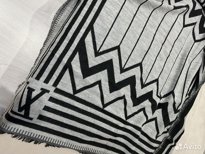 Шарф палантин новый louis vuitton