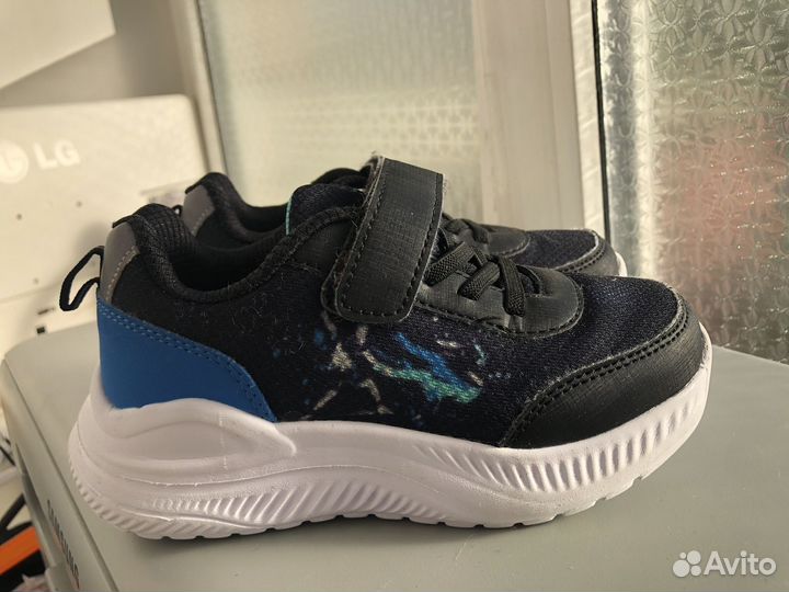 Кроссовки на мальчика 18.5 см