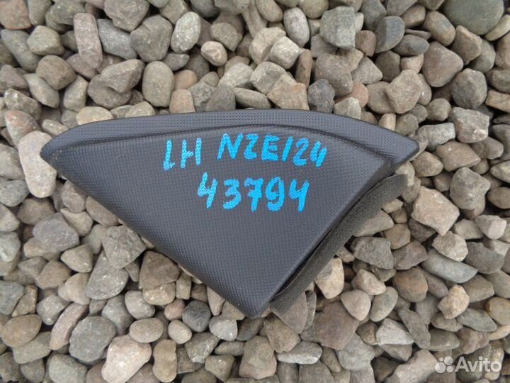 Уголок двери левый Toyota Allex NZE124 1NZ-FE