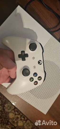 Xbox one s 1tb без дисковода
