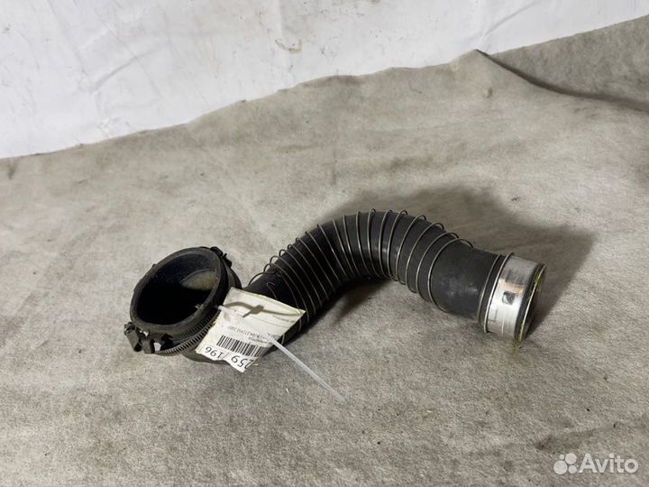 Патрубок интеркулера Mercedes C W204 271950 2007