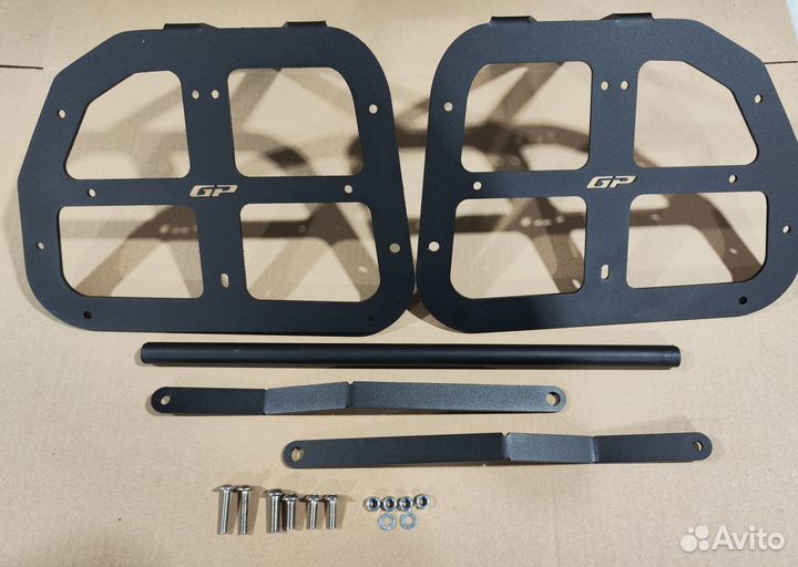 Рамки для боковых кофров Bajaj Dominar 400