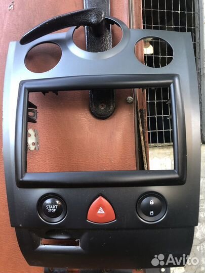 Рамка под 2 din магнитолу для рено меган 2