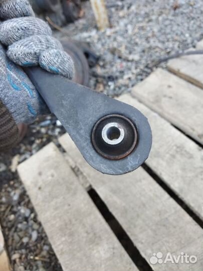 Рычаг передний правый Lexus Gs430 UZS190 3uzfe