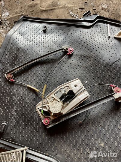 Передние электроподъемники BMW 5 E39