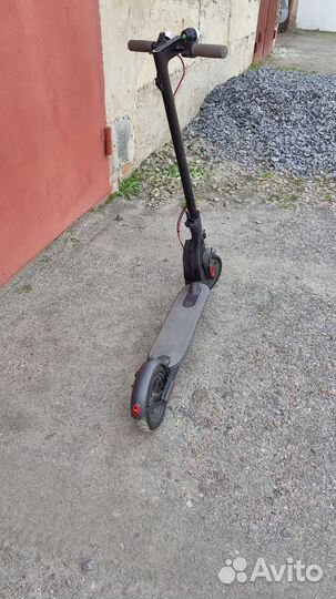 Электросамокат Xiaomi Mijia M365