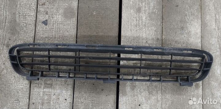 Решетка бампера toyota camry 40