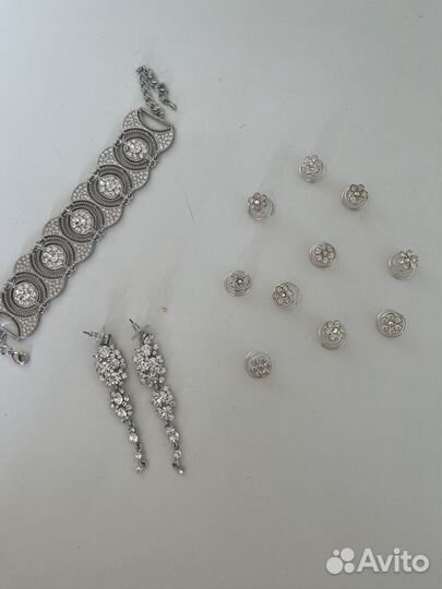 Бижутерия серьги браслет заколки на волосы