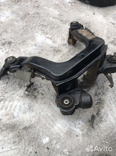 Бмв е36 балка задняя подрамник