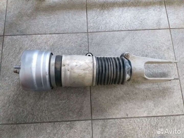 Пневмостойка передняя Porsche Panamera Turbo 970