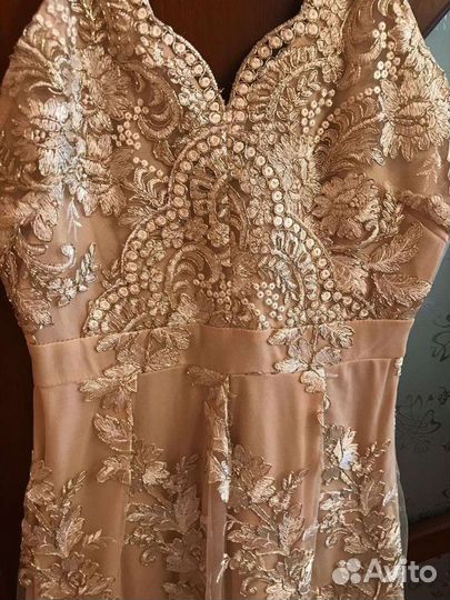 Вечернее платье