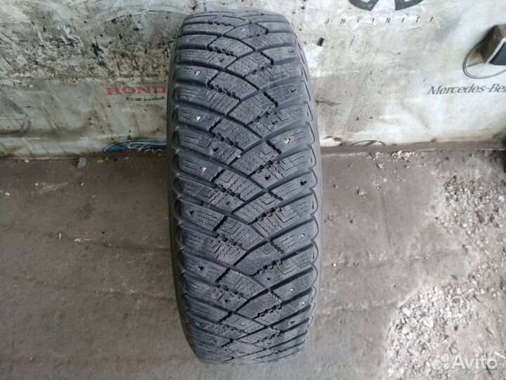 Goodyear Ultragrip Ice Arctic 185/65 R15 88T