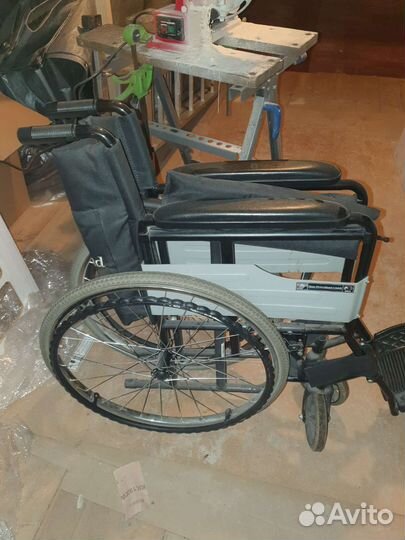 Инвалидная коляска складная бу