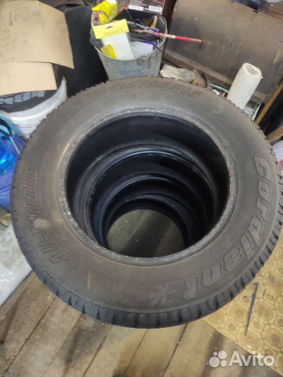 American Tourer SL369 A/T 215/65 R16