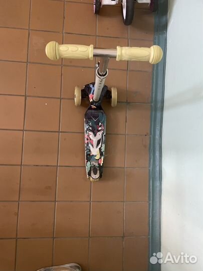 Самокат детский трехколесный reaction