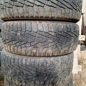 Продам зимнюю резину 255/6 R 18