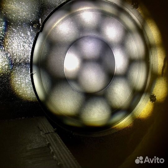 Активный сабвуфер yorkville LS700